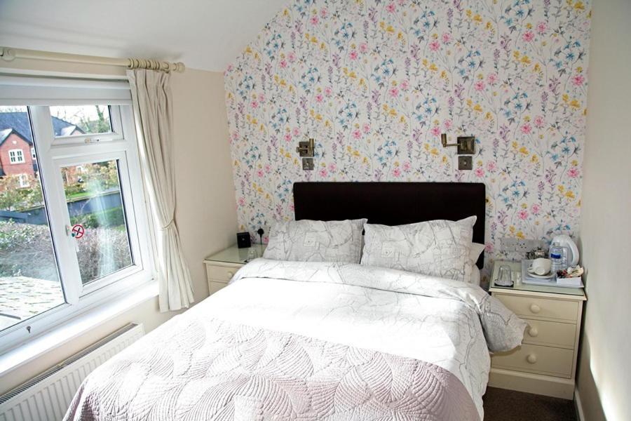 The Hinton Guest House Натсфорд Экстерьер фото
