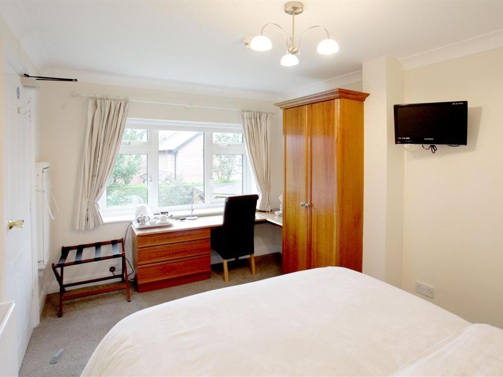 The Hinton Guest House Натсфорд Экстерьер фото