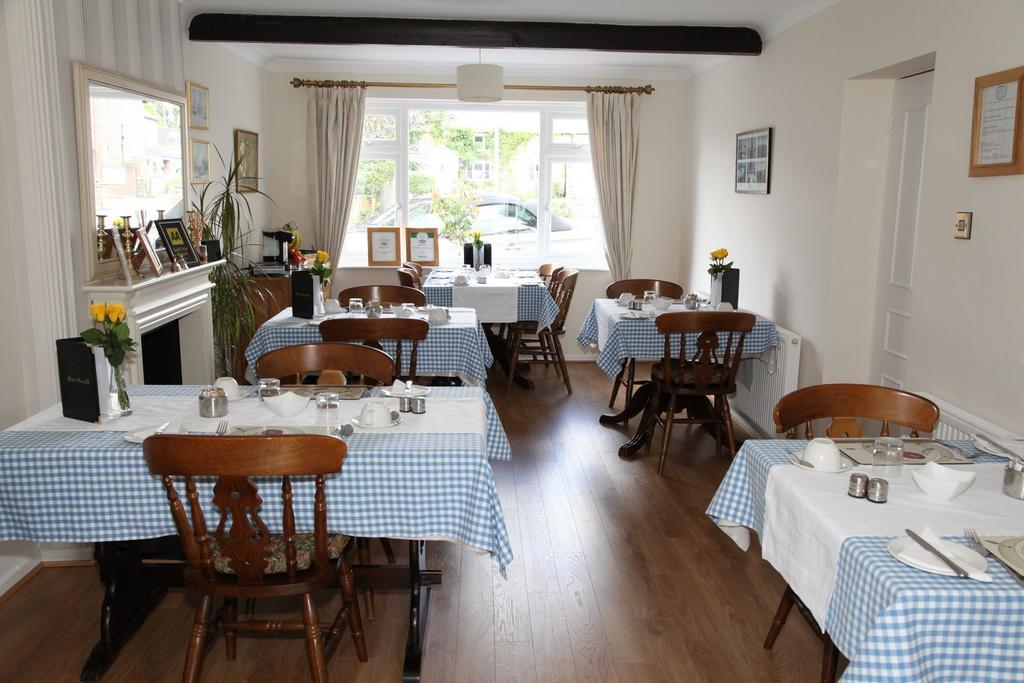 The Hinton Guest House Натсфорд Экстерьер фото