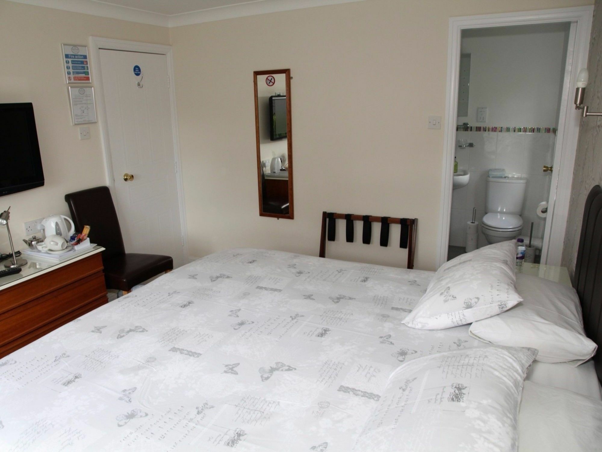 The Hinton Guest House Натсфорд Экстерьер фото