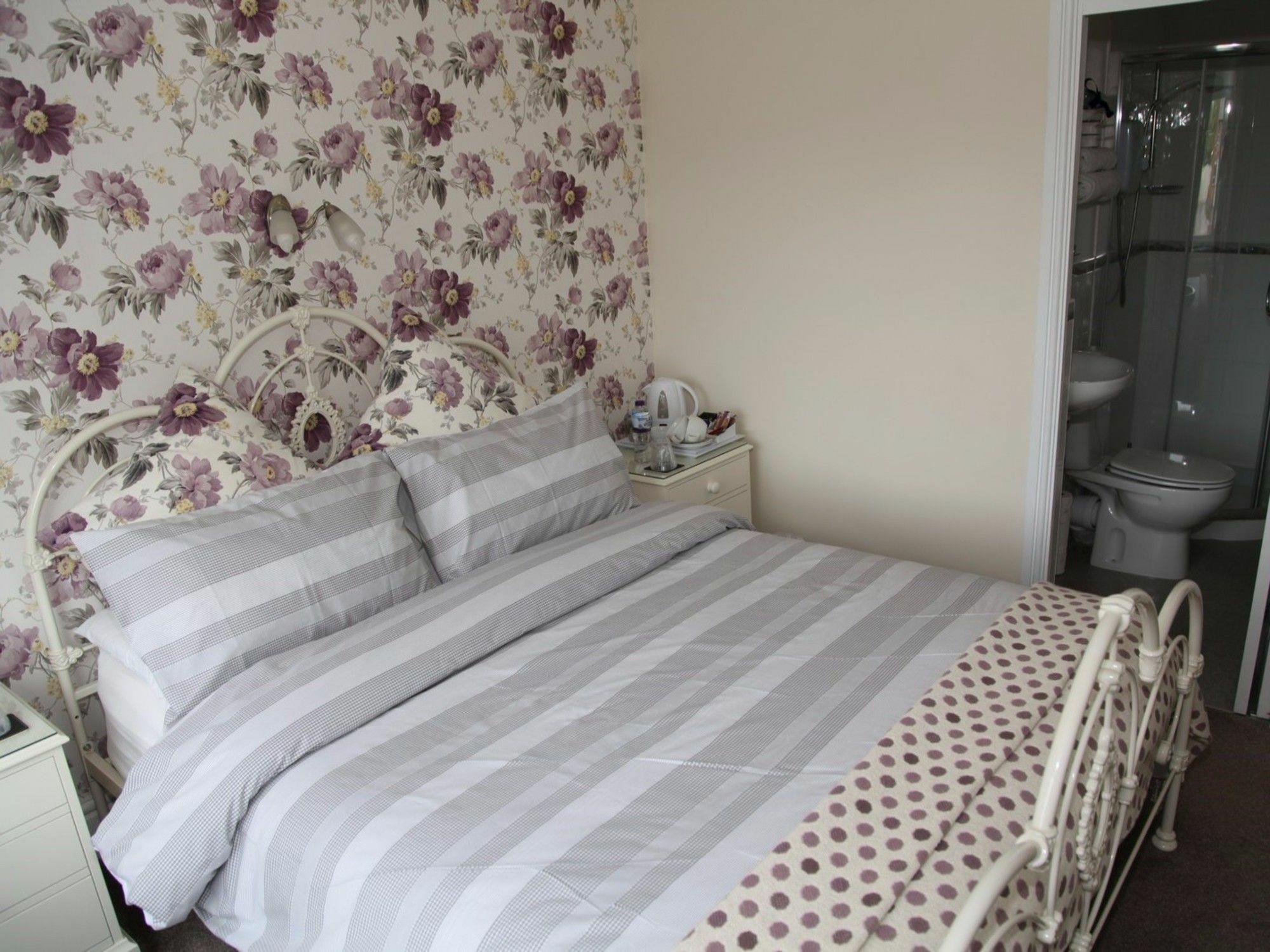 The Hinton Guest House Натсфорд Экстерьер фото